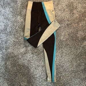 NWOT Fabletics multi color leggings size small